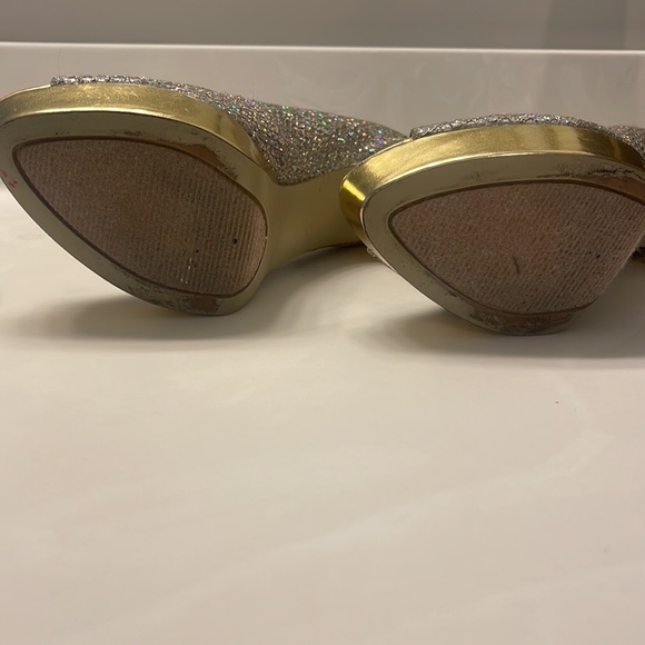 Formal Pump - Picture 3 of 4